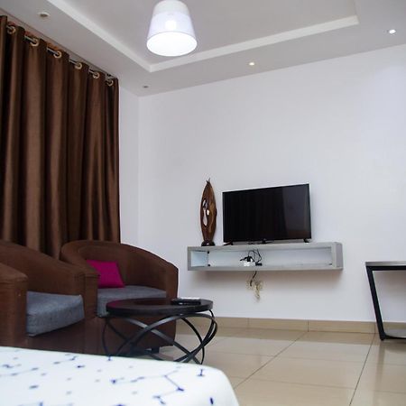 Appartement IMOLEASE HUBERT Sainte Rita à Cotonou Extérieur photo