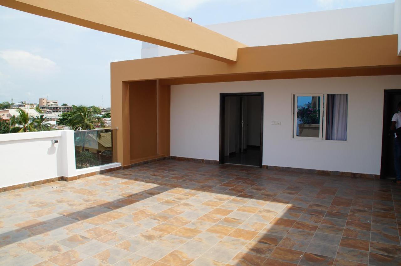 Appartement IMOLEASE HUBERT Sainte Rita à Cotonou Extérieur photo