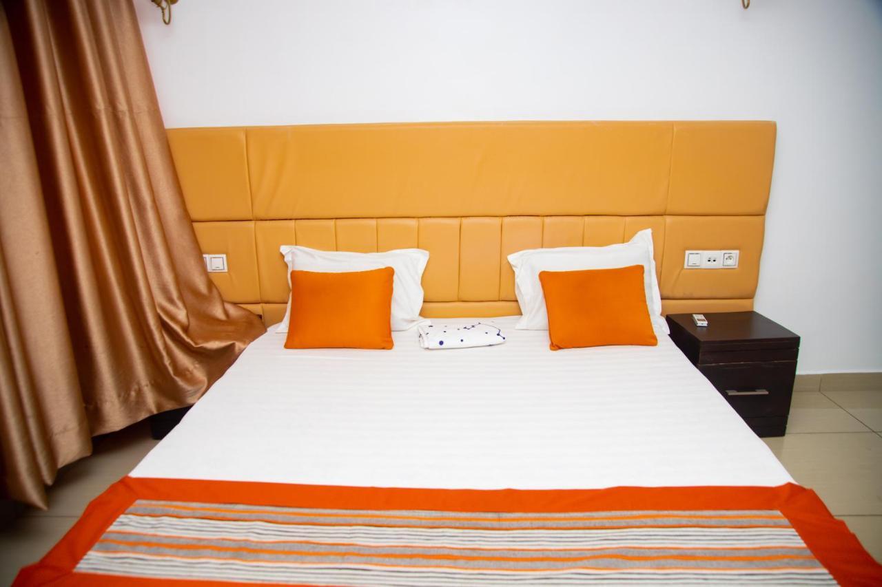 Appartement IMOLEASE HUBERT Sainte Rita à Cotonou Extérieur photo