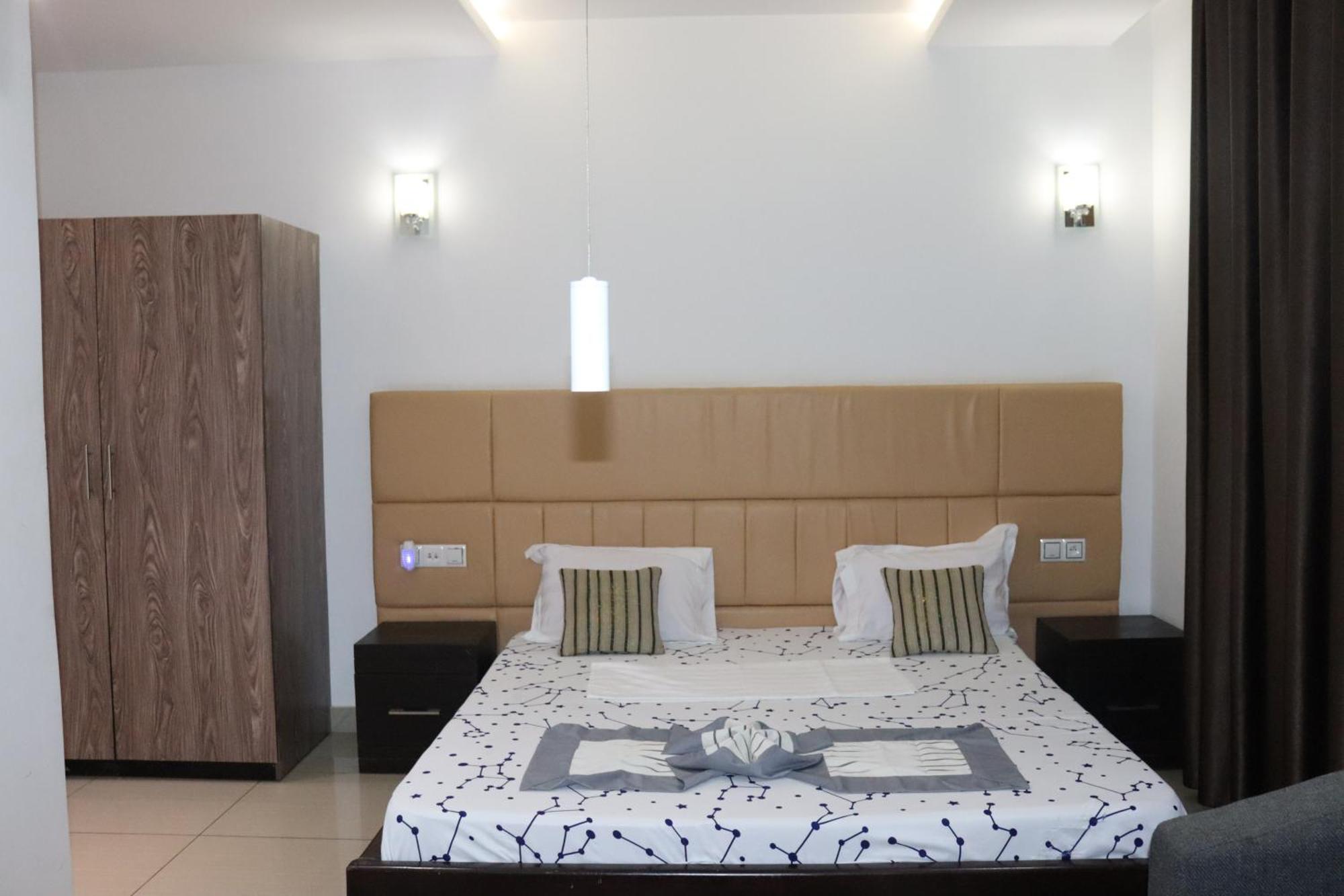 Appartement IMOLEASE HUBERT Sainte Rita à Cotonou Extérieur photo