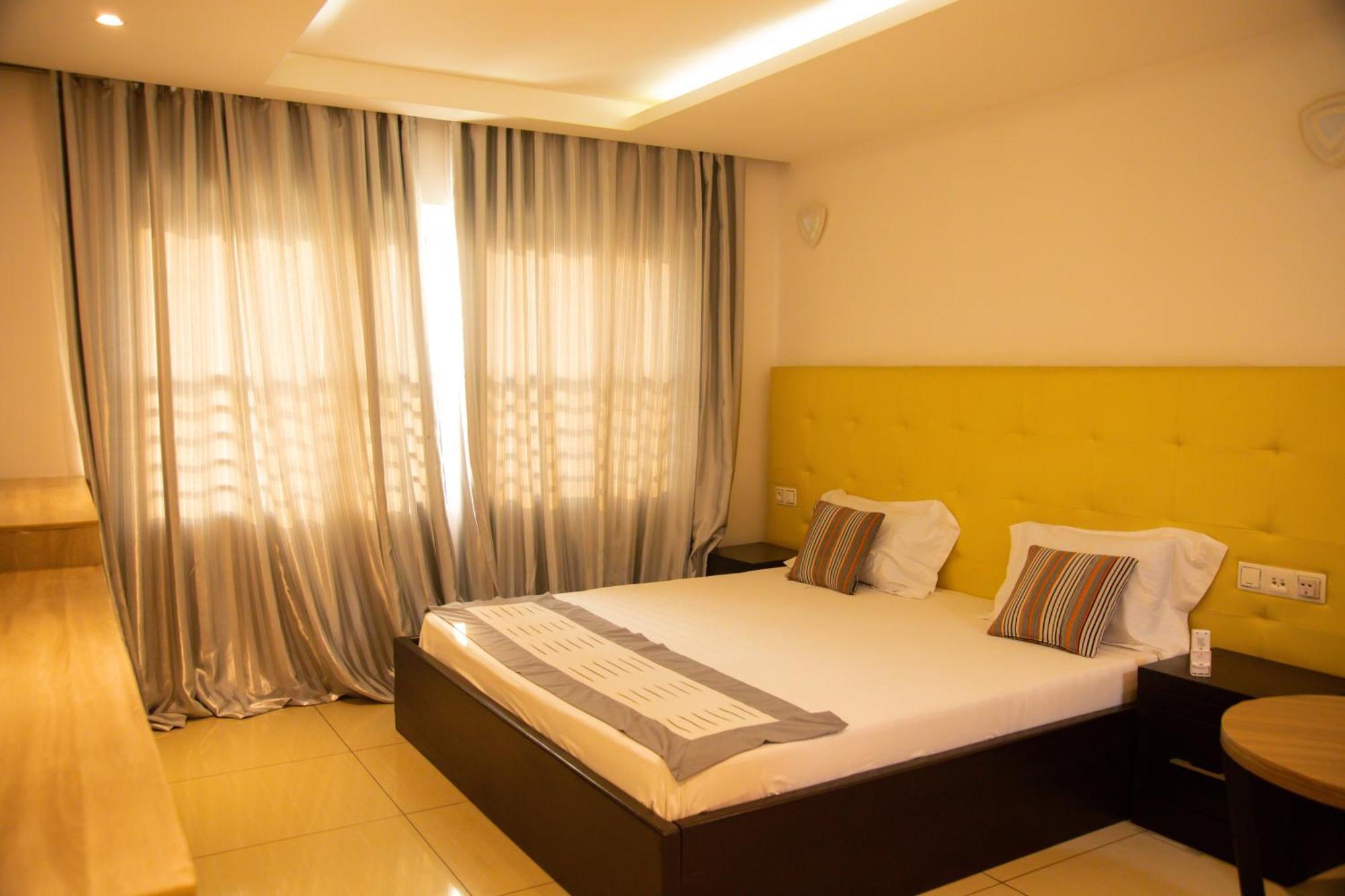 Appartement IMOLEASE HUBERT Sainte Rita à Cotonou Extérieur photo
