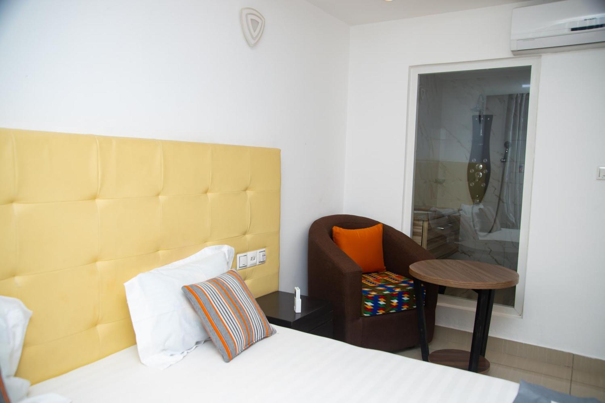 Appartement IMOLEASE HUBERT Sainte Rita à Cotonou Extérieur photo
