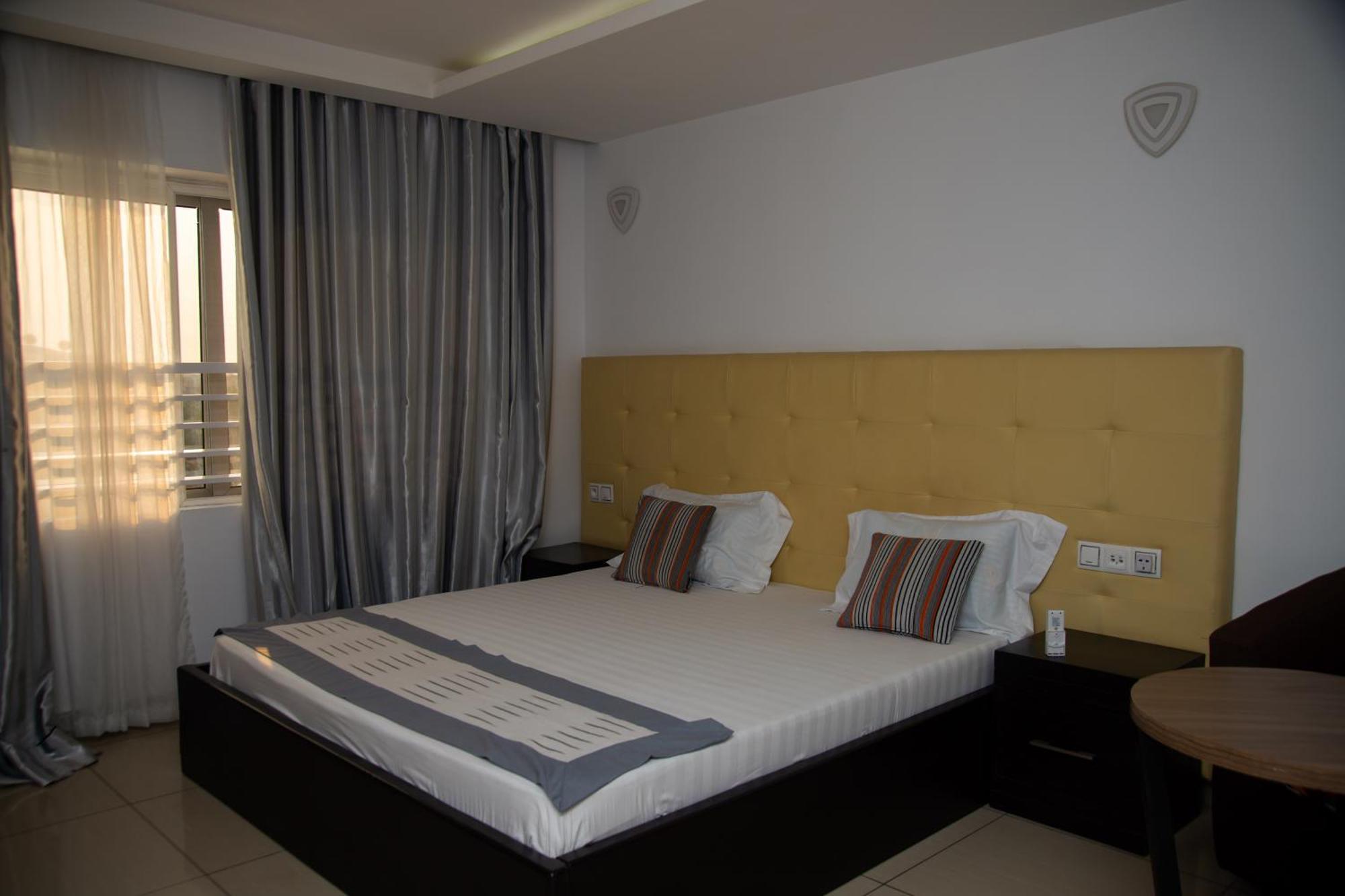 Appartement IMOLEASE HUBERT Sainte Rita à Cotonou Extérieur photo