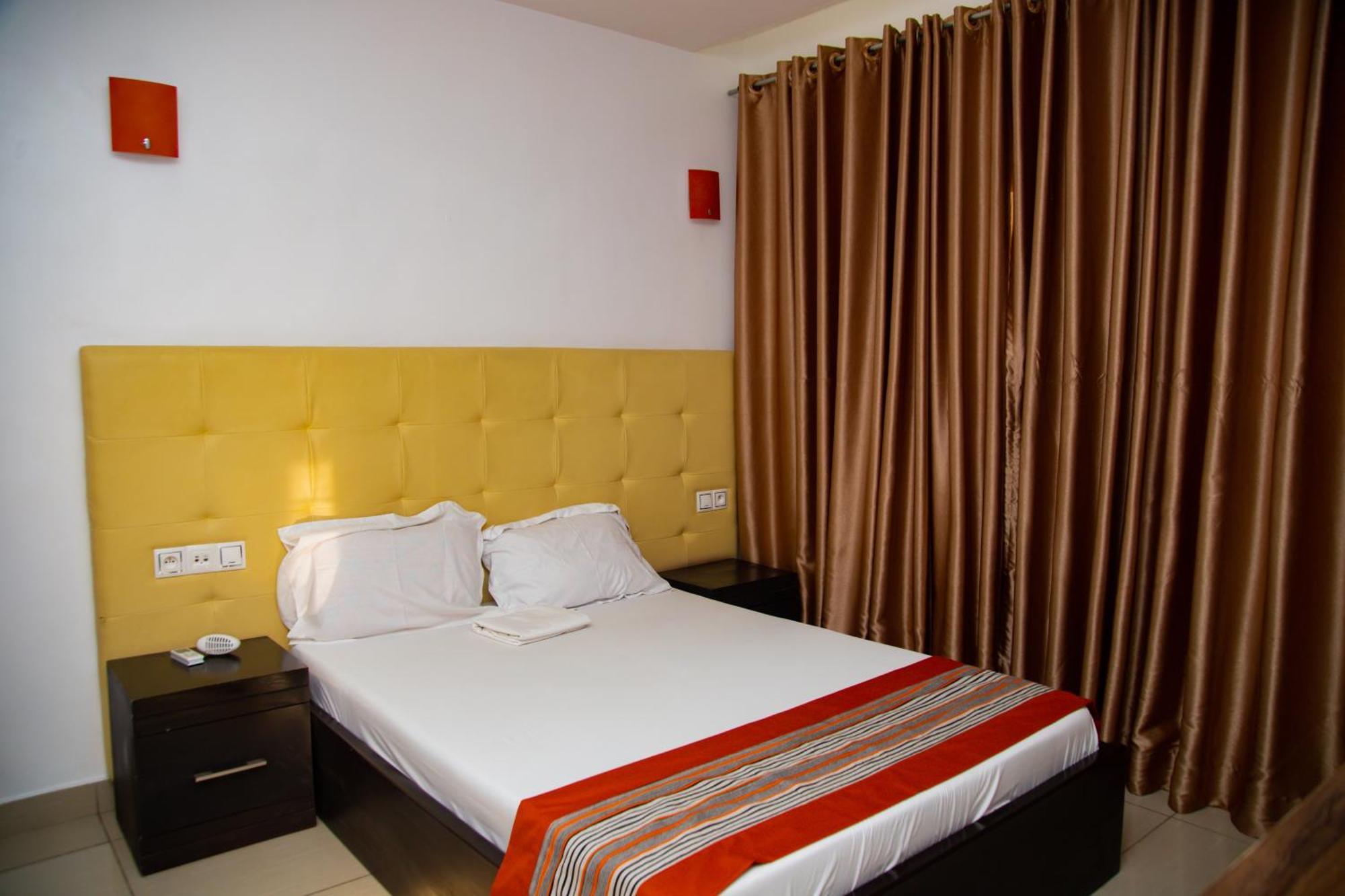 Appartement IMOLEASE HUBERT Sainte Rita à Cotonou Extérieur photo