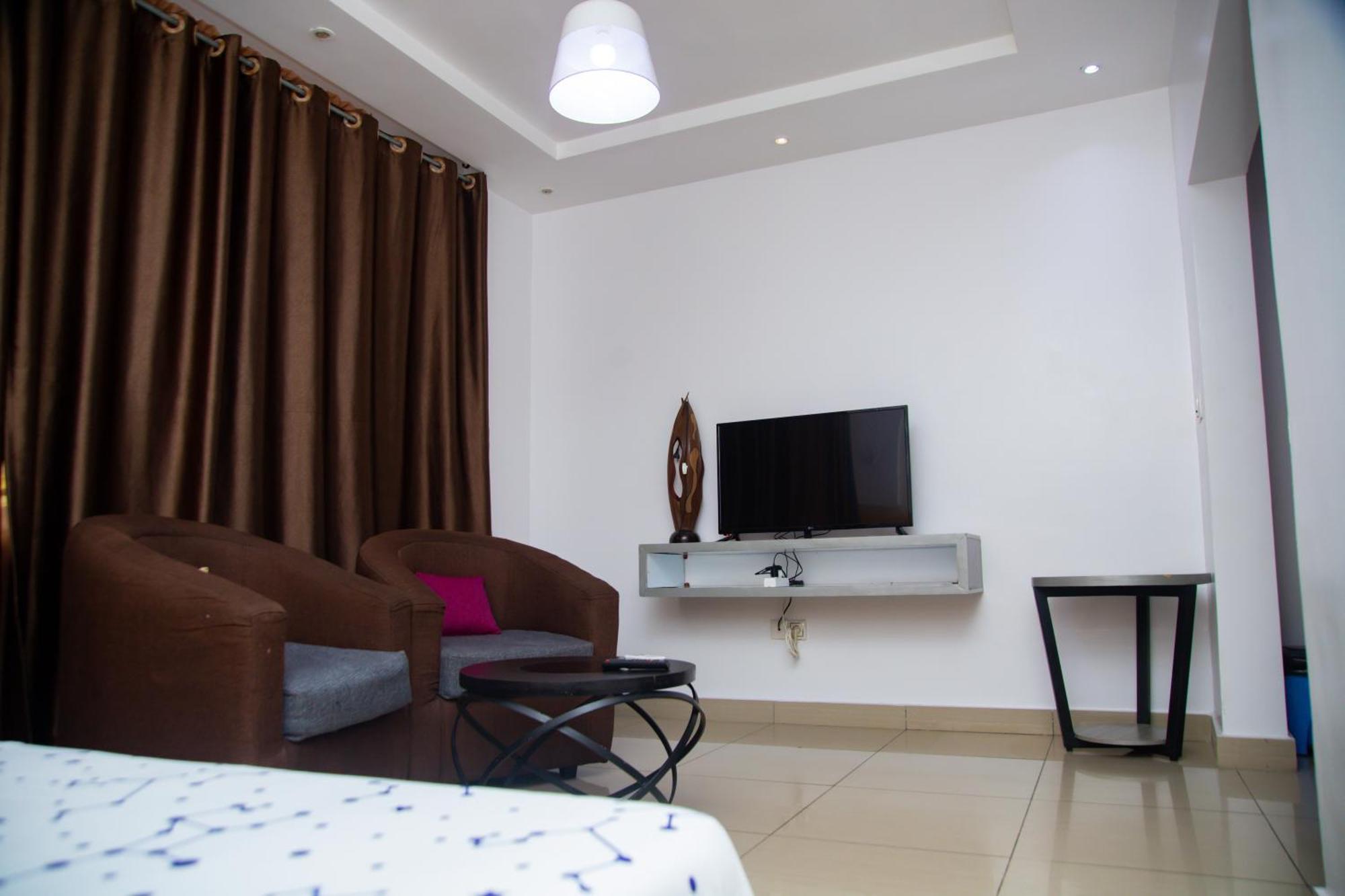 Appartement IMOLEASE HUBERT Sainte Rita à Cotonou Extérieur photo